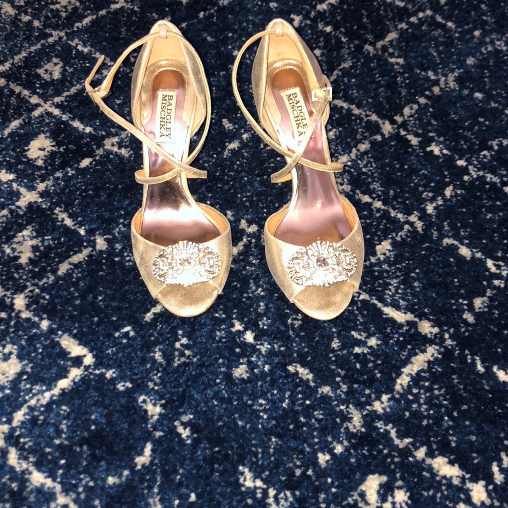 Badgley Mischka Gold Heels